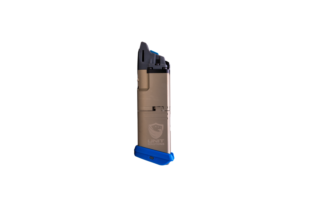 Chargeur UNIT9 Compact vue 3/4 gauche — boîtier métal FDE et logo UNIT Solutions