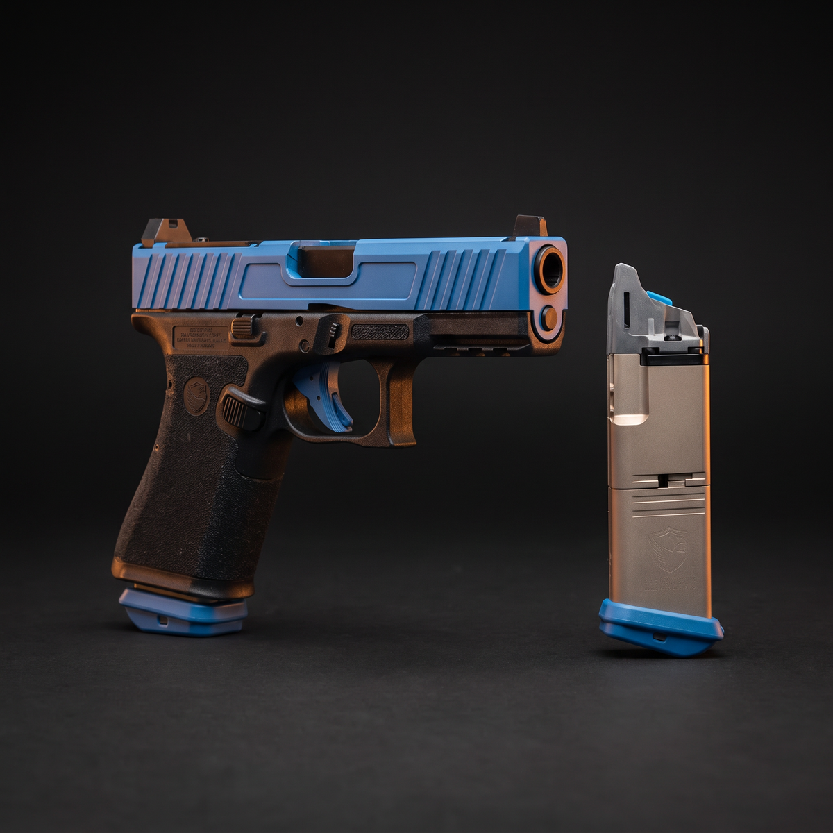 UNIT9 Compact livré avec chargeur TPAK — pistolet d'entraînement non-létal UNIT Solutions